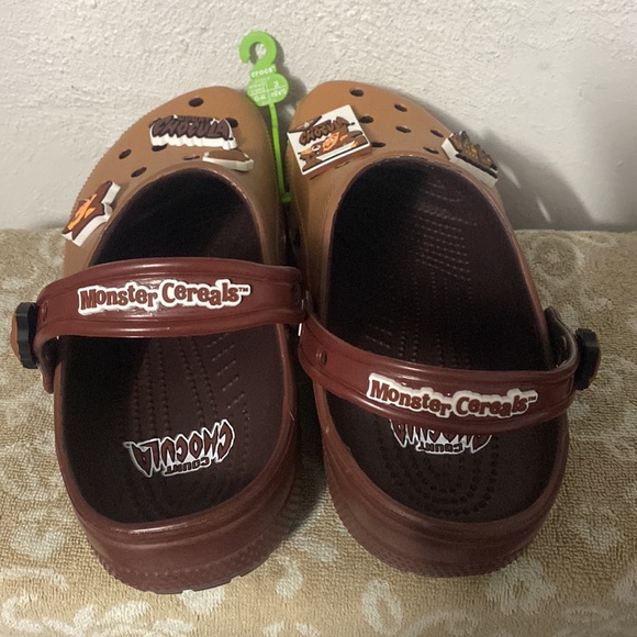 CROCSđŠCount Chocula sz10+Necklace Monster Cereals I Vanatter to eat your cereal - Picture 4 of 17